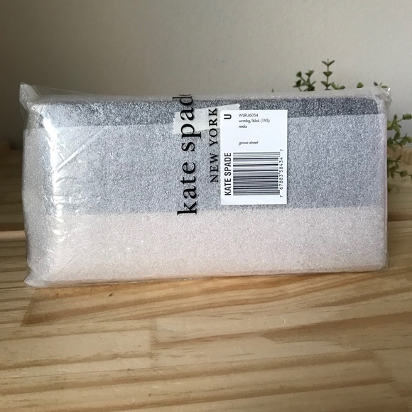 Kate spade wallet🎈🎈 - Picture 7 of 8